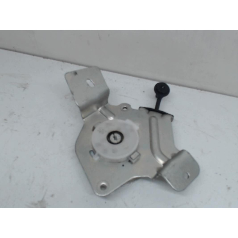 Charniere de hayon PEUGEOT 3008 1 PHASE 1 d’occasion