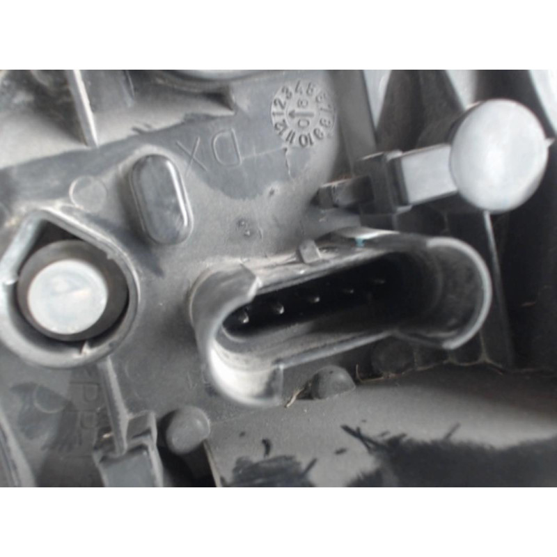 Platine feu arriere droit FIAT 500L PHASE 1 d’occasion