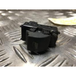 Interrupteur de leve vitre avant gauche CITROEN BERLINGO 2 PHASE 1 d’occasion