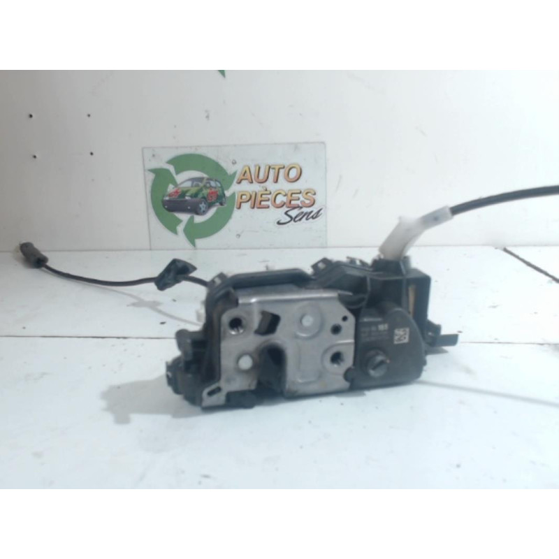 Serrure avant droit PEUGEOT 308 1 PHASE 2 d’occasion