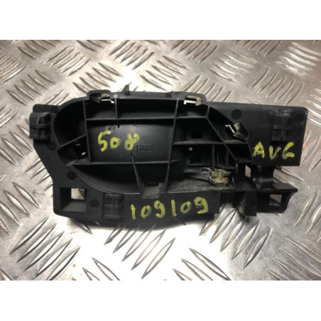 Poignee interieur avant gauche PEUGEOT 508 1 SW PHASE 2 BREAK d’occasion