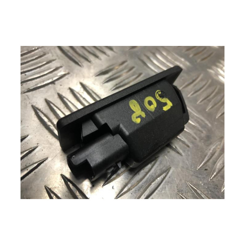 Eclairage de plaque PEUGEOT 508 1 SW PHASE 2 BREAK d’occasion