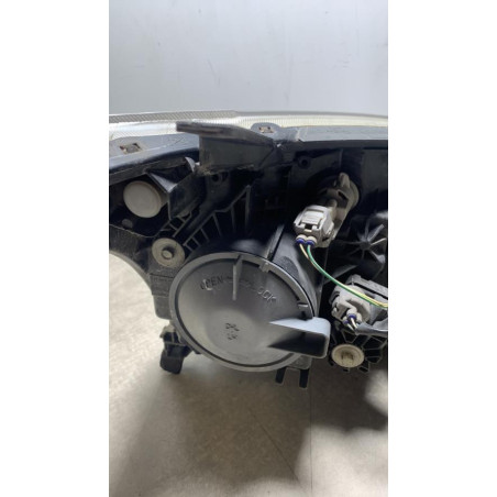 Optique avant principal gauche (feux)(phare) TOYOTA AVENSIS 2 PHASE 2 d’occasion