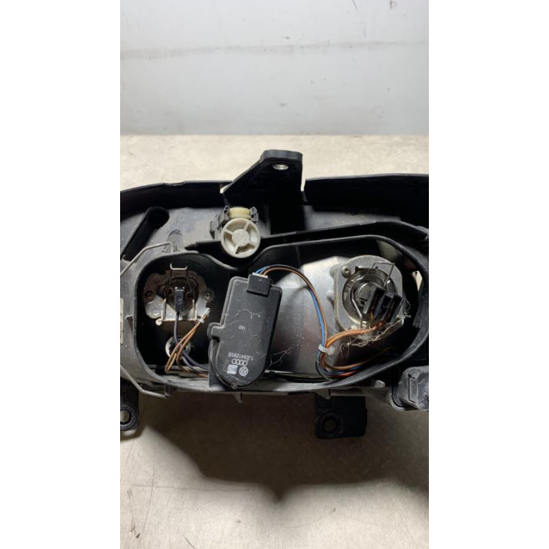Optique avant principal droit (feux)(phare) VOLKSWAGEN POLO 3 PHASE 2 d’occasion
