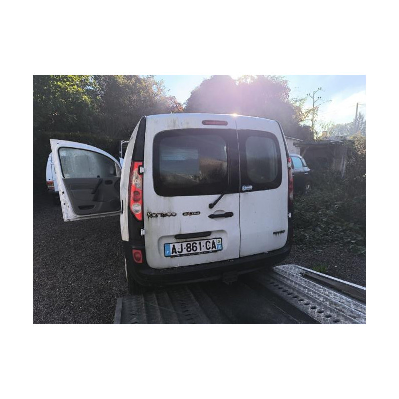 Pare boue arriere droit RENAULT KANGOO 2 PHASE 1 d’occasion