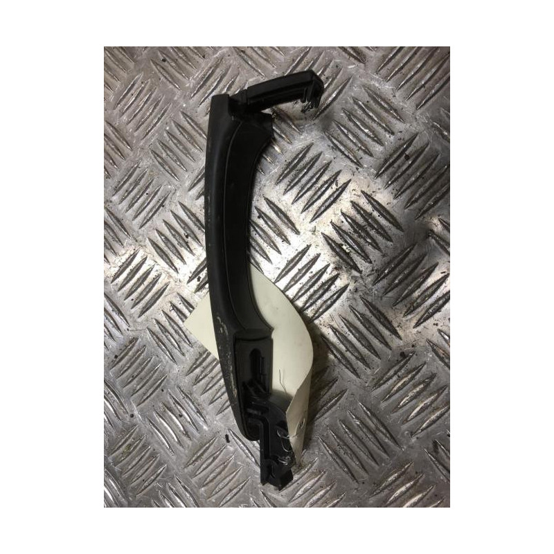 Poignee porte avant gauche CITROEN BERLINGO 3 M d’occasion