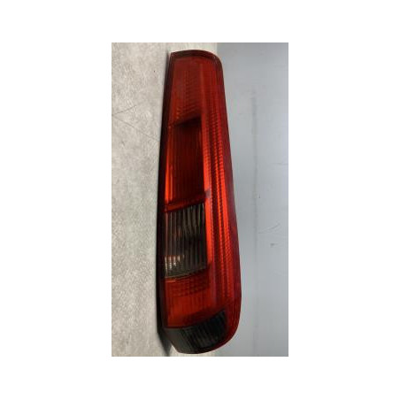 Feu arriere principal droit (feux) FORD FIESTA 5 PHASE 1 d’occasion
