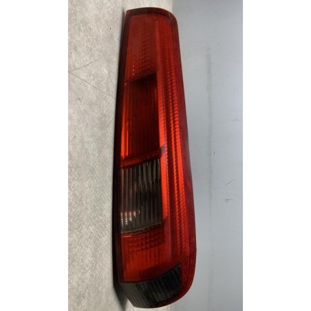 Feu arriere principal droit (feux) FORD FIESTA 5 PHASE 1 d’occasion