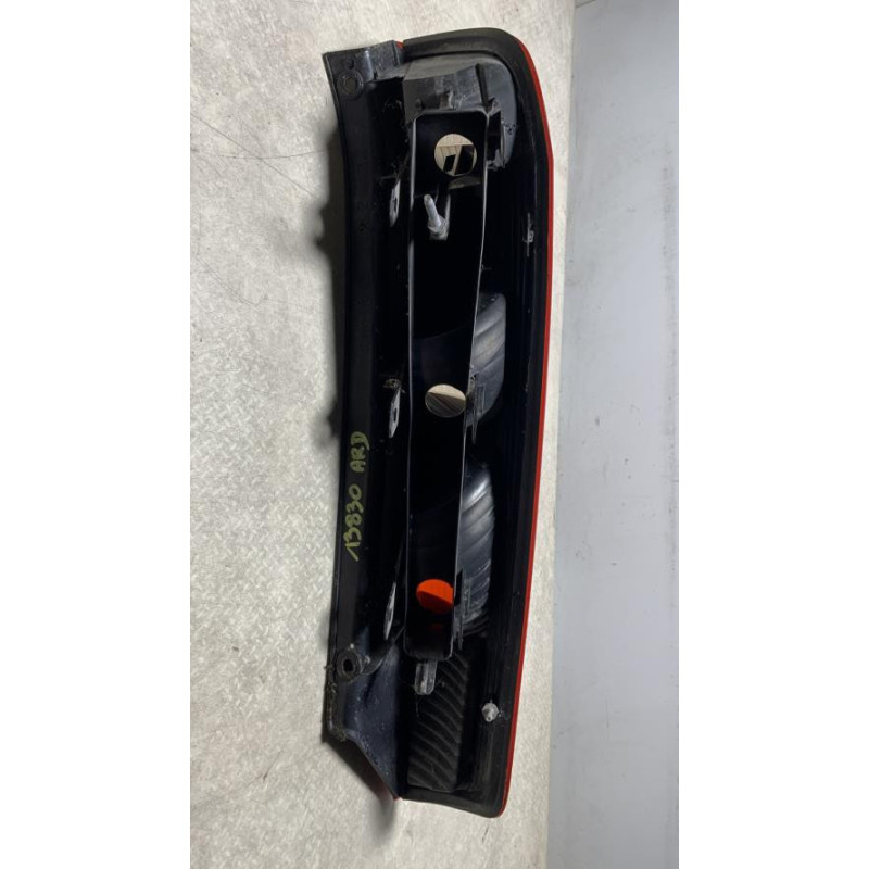 Feu arriere principal droit (feux) FORD FIESTA 5 PHASE 1 d’occasion