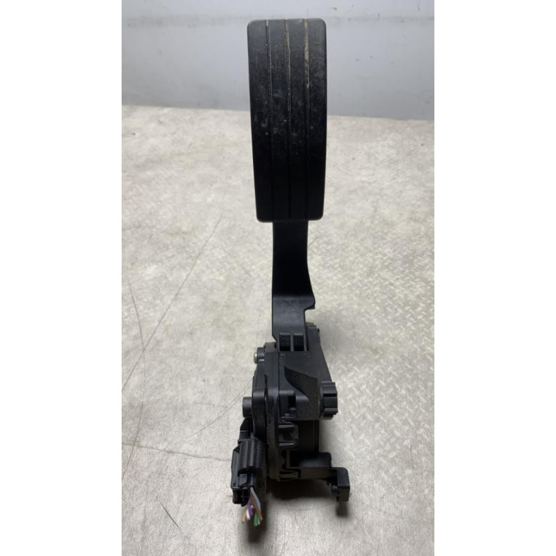 Pedalier d'accelerateur RENAULT CLIO 4 PHASE 1 d’occasion