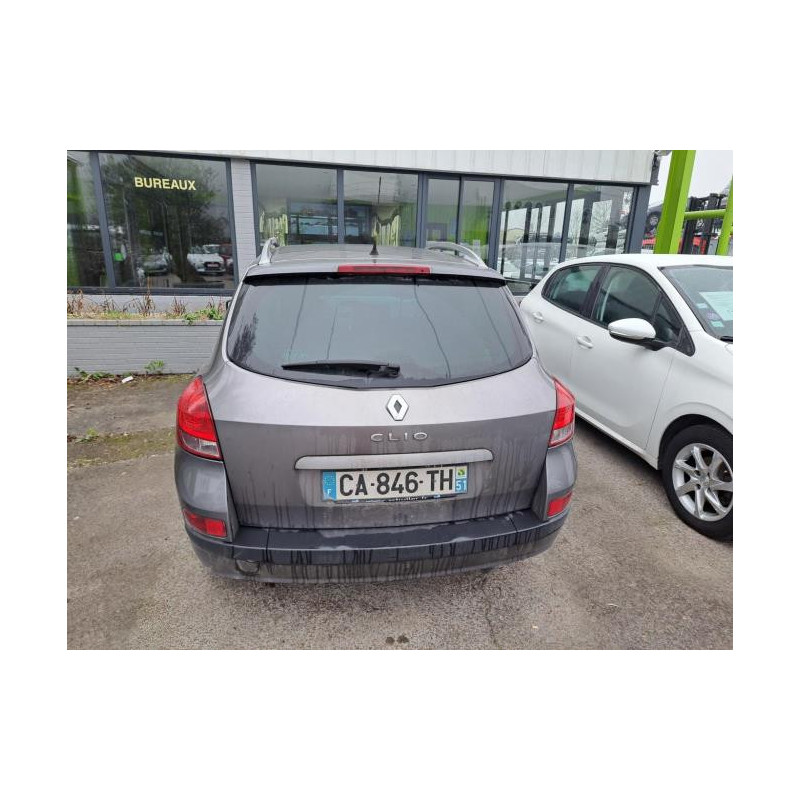 Platine feu arriere droit RENAULT CLIO 3 PHASE 1 BREAK d’occasion
