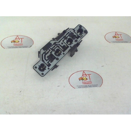 Platine feu arriere droit RENAULT R4 BERLINE d’occasion