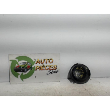 Feu factice avant droit RENAULT CLIO 4 PHASE 1 d’occasion