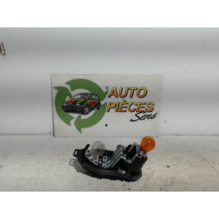 Platine feu arriere droit RENAULT CLIO 4 PHASE 1 d’occasion