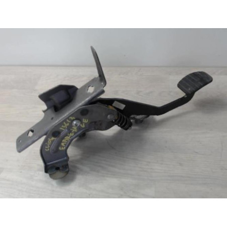 Pedalier d'embrayage RENAULT CLIO 4 PHASE 1 d’occasion