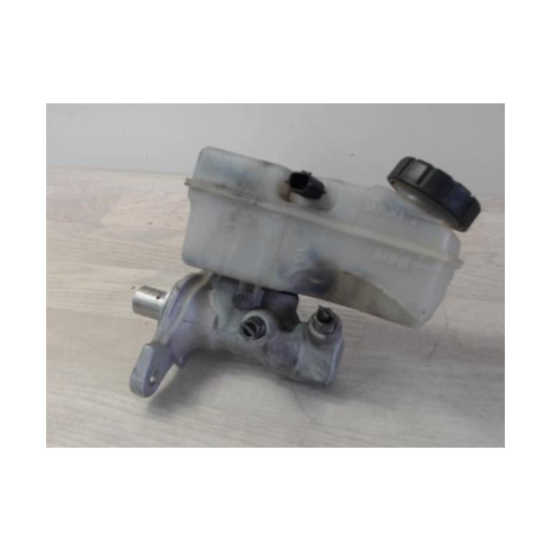 Maitre cylindre (freinage) RENAULT CLIO 4 PHASE 1 d’occasion