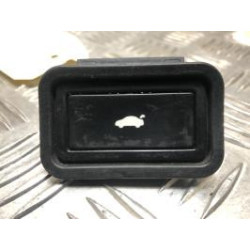 Bouton de coffre AUDI A8 2 PHASE 1 d’occasion