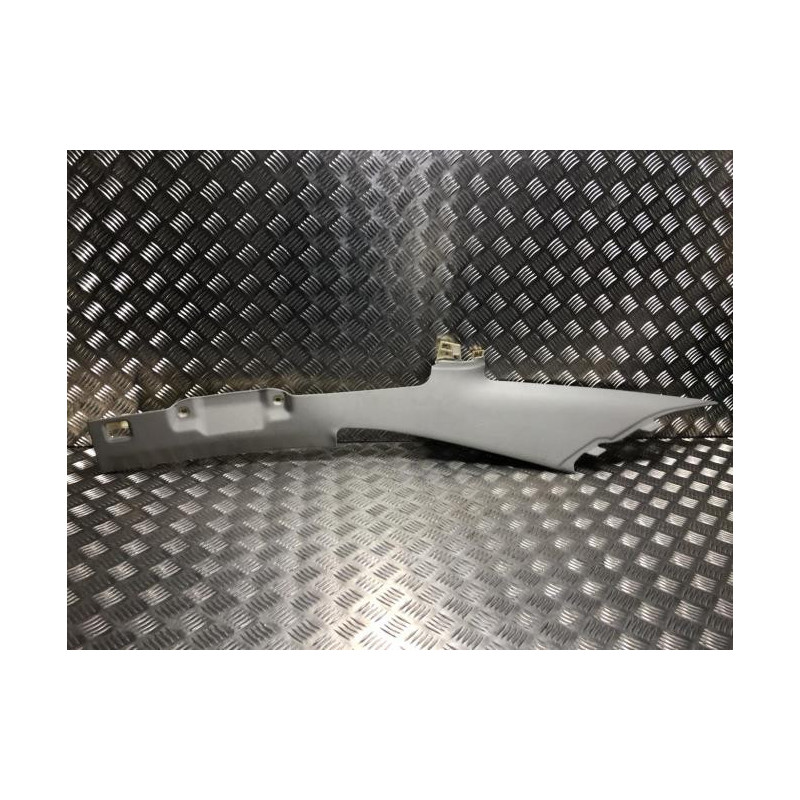Garniture laterale arriere droite AUDI A8 2 PHASE 1 d’occasion