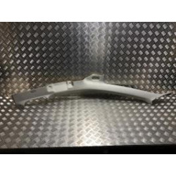 Garniture laterale arriere gauche AUDI A8 2 PHASE 1 d’occasion