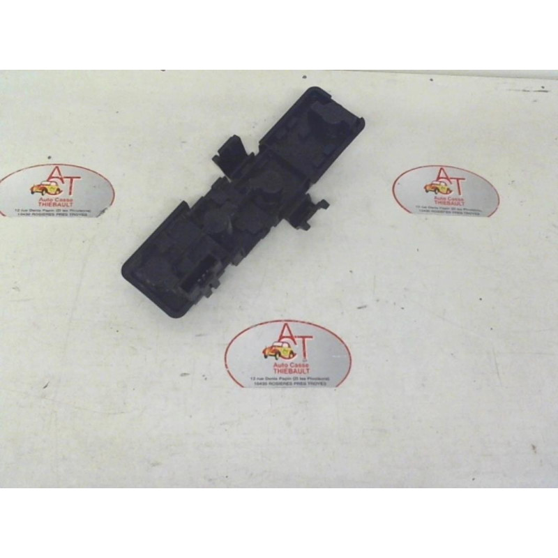 Platine feu arriere droit CITROEN PICASSO PICA HDI d’occasion