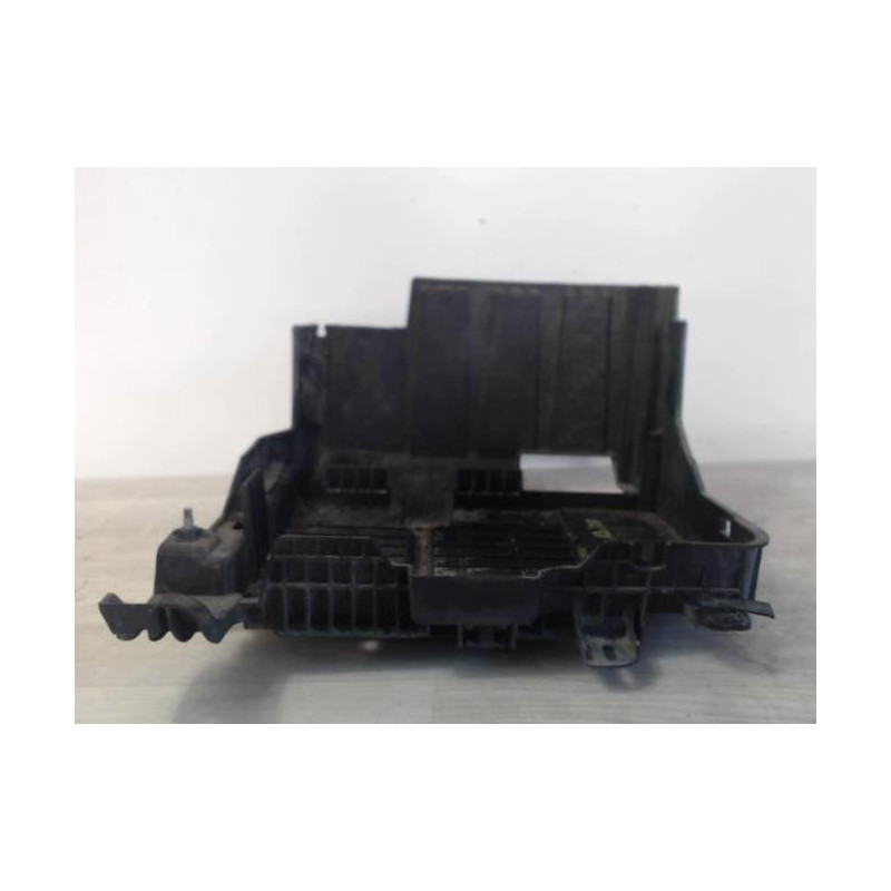 Coffre à batterie RENAULT MEGANE 2 PHASE 2 d’occasion