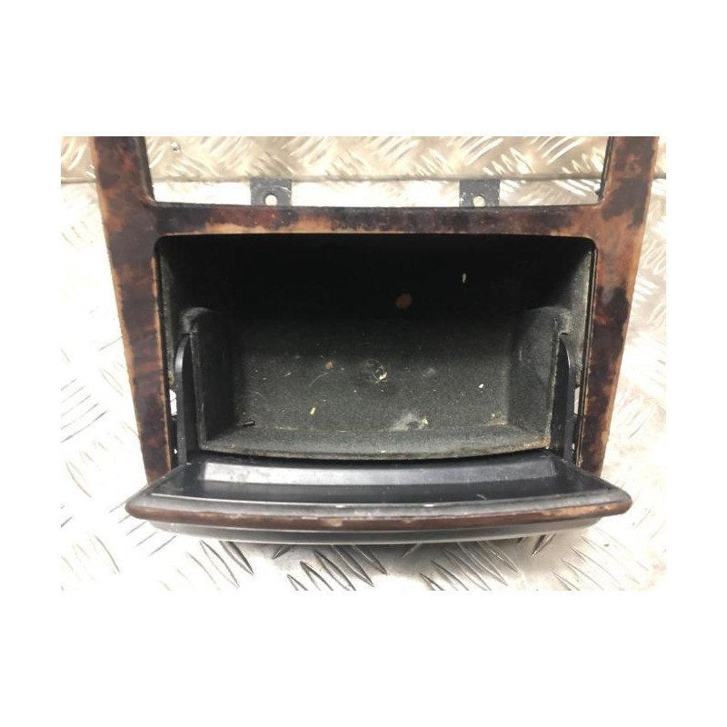 Console central (interieur plastique) AUDI A8 2 PHASE 1 d’occasion