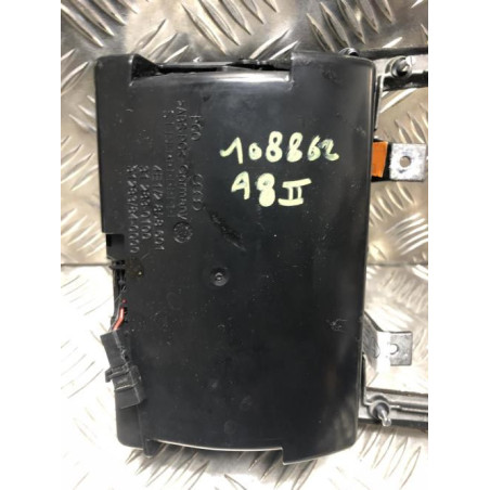 Console central (interieur plastique) AUDI A8 2 PHASE 1 d’occasion
