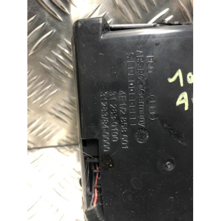 Console central (interieur plastique) AUDI A8 2 PHASE 1 d’occasion