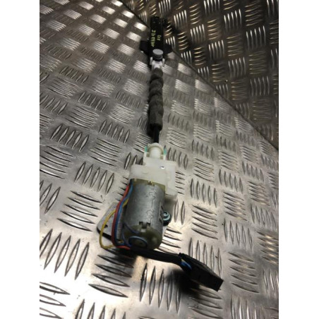 Reglage hauteur ceinture AUDI A8 2 PHASE 1 d’occasion
