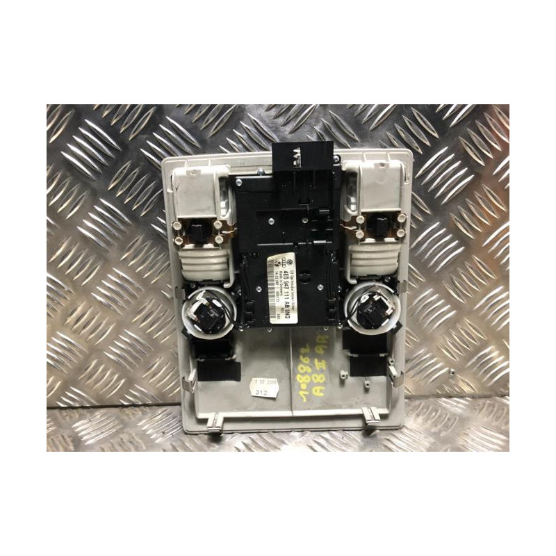 Eclairage de plafonnier AUDI A8 2 PHASE 1 d’occasion
