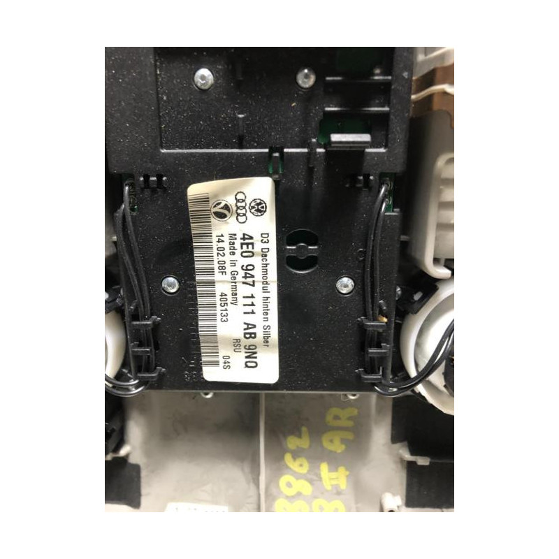 Eclairage de plafonnier AUDI A8 2 PHASE 1 d’occasion