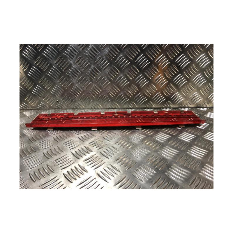 Feu arriere stop central AUDI A8 2 PHASE 1 d’occasion