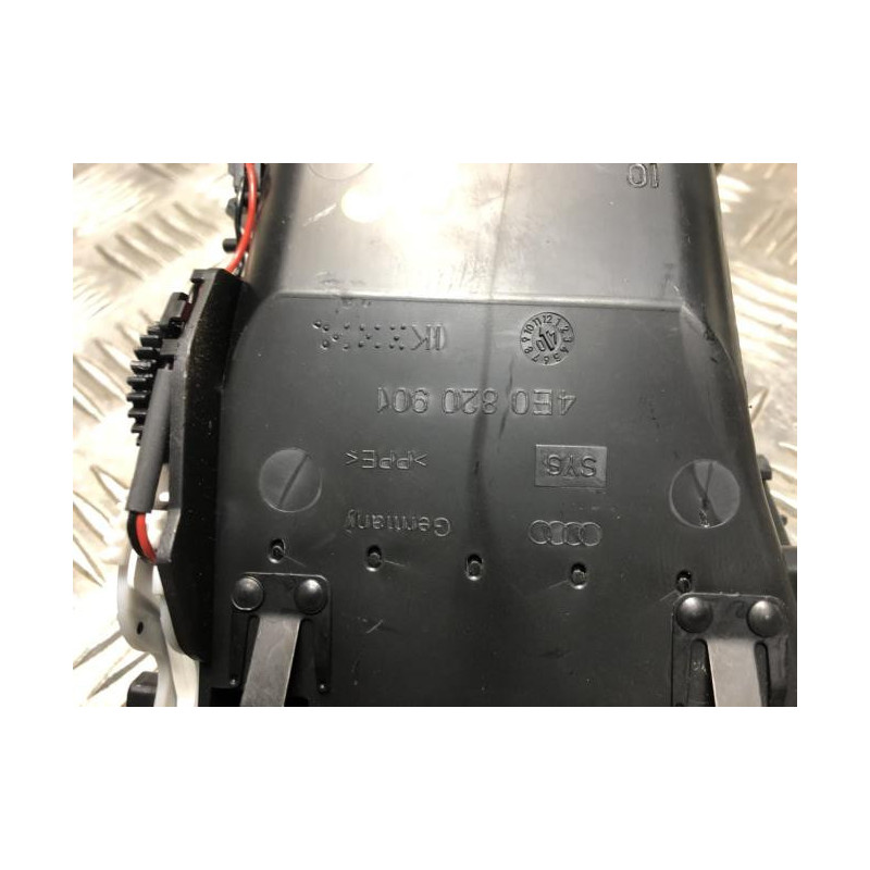 Aerateur tableau de bord avant gauche AUDI A8 2 PHASE 1 d’occasion