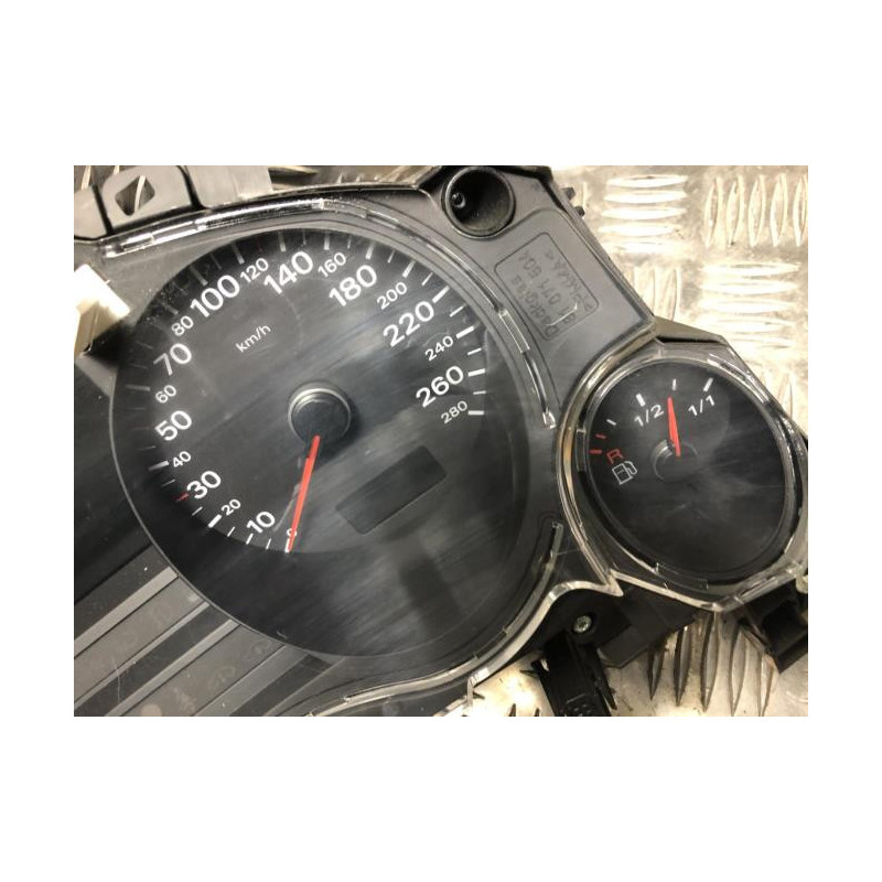 Compteur AUDI A8 2 PHASE 1 d’occasion