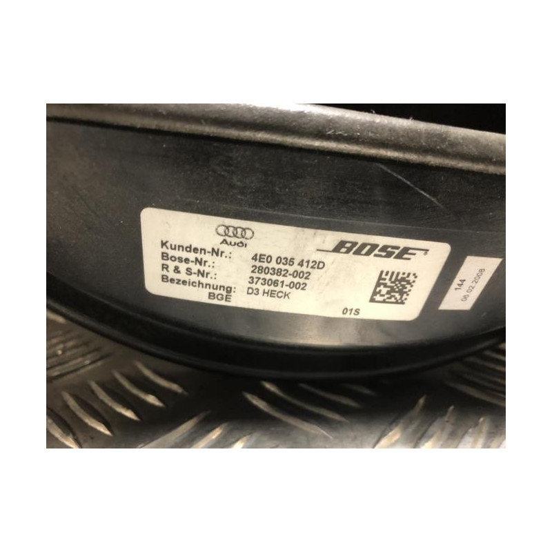 Caisson de basses AUDI A8 2 PHASE 1 d’occasion