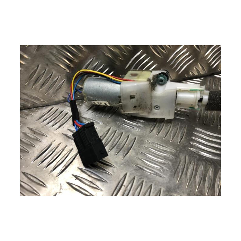 Reglage hauteur ceinture AUDI A8 2 PHASE 1 d’occasion