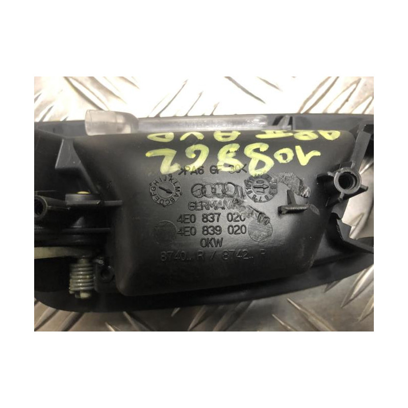 Poignee interieur avant droit AUDI A8 2 PHASE 1 d’occasion