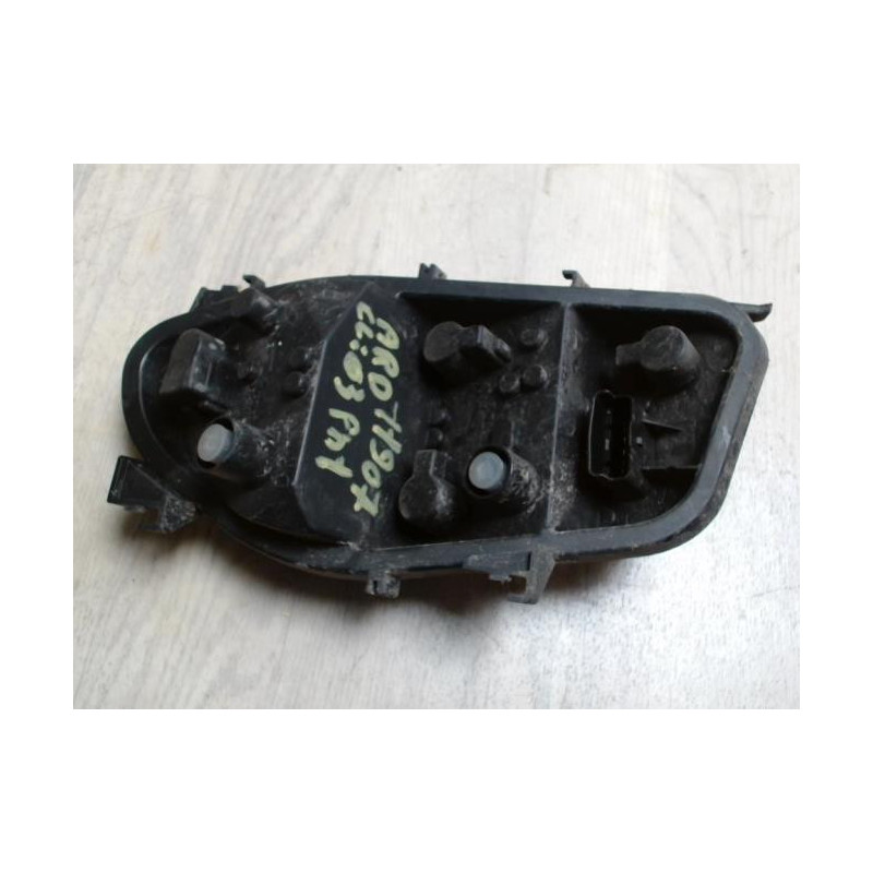 Platine feu arriere droit RENAULT CLIO 3 PHASE 1 d’occasion