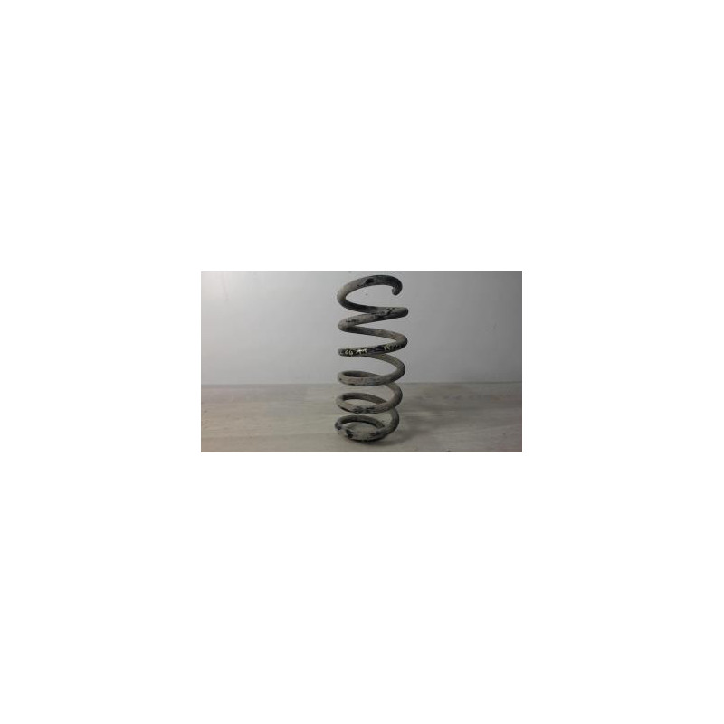 Ressort de suspension arriere droit RENAULT CLIO 4 PHASE 1 d’occasion