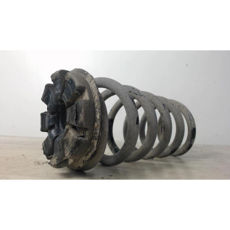 Ressort de suspension arriere gauche RENAULT CLIO 4 PHASE 1 d’occasion
