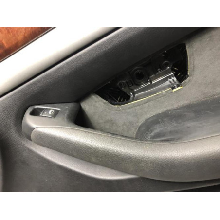 Panneau de porte avant droit AUDI A8 2 PHASE 1 d’occasion