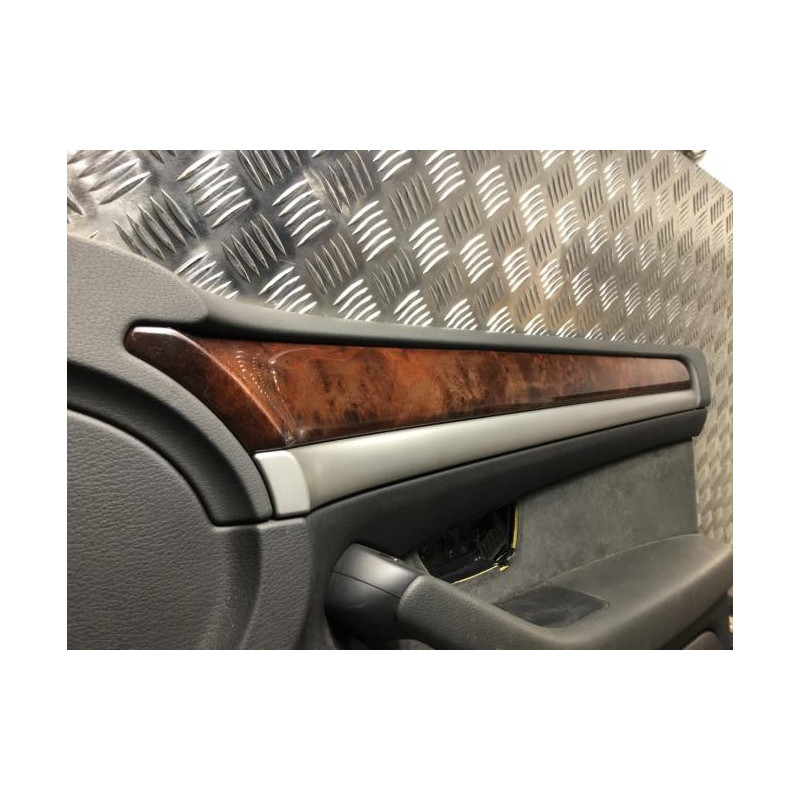 Panneau de porte avant droit AUDI A8 2 PHASE 1 d’occasion