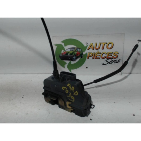 Serrure arriere droit RENAULT SCENIC 2 PHASE 1 d’occasion