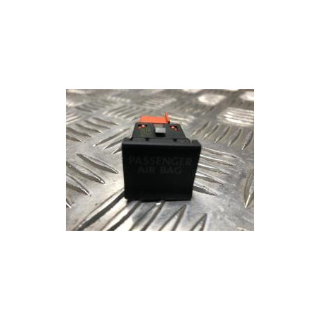 Bouton/Interrupteur VOLKSWAGEN POLO 5 PHASE 2 d’occasion
