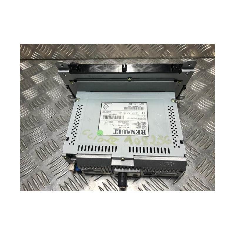 Ecran GPS RENAULT CLIO 4 PHASE 1 BREAK d’occasion