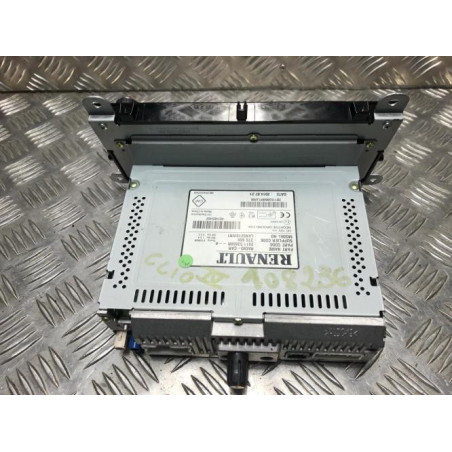 Ecran GPS RENAULT CLIO 4 PHASE 1 BREAK d’occasion