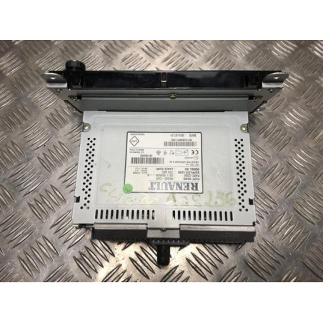 Ecran GPS RENAULT CLIO 4 PHASE 1 BREAK d’occasion