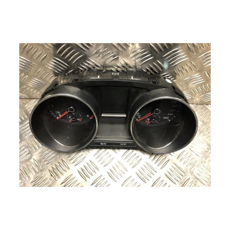 Compteur VOLKSWAGEN POLO 5 PHASE 2 d’occasion