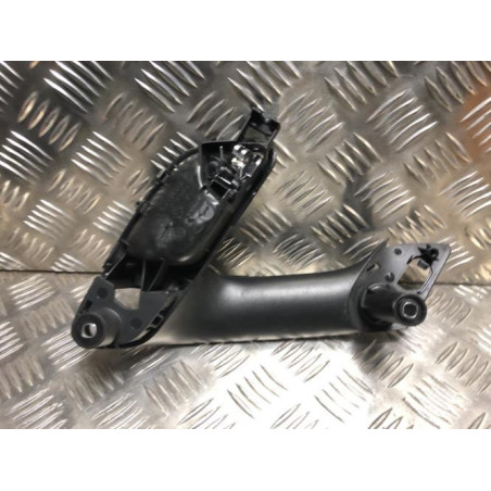 Poignee interieur avant gauche VOLKSWAGEN POLO 5 PHASE 2 d’occasion