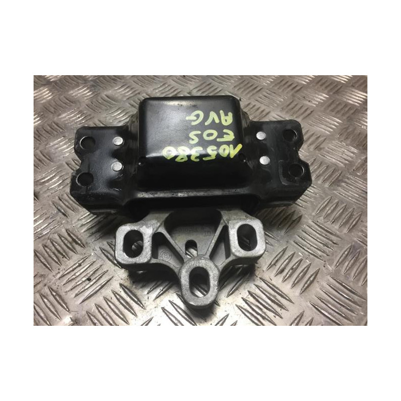Support moteur gauche VOLKSWAGEN EOS CABRIO PHASE 1 d’occasion